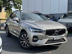 Volvo  UZ MY25 Plus B5 AWD