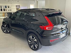 Volvo  XC40 Ultimate, B5 Mild Hybrid, Petrol, Dark