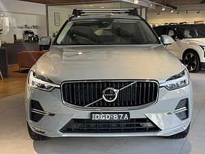 Volvo  XC60 Plus, B5 AWD Mild hybrid, Petrol
