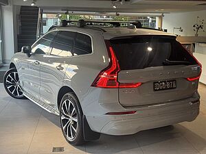 Volvo  XC60 Plus, B5 AWD Mild hybrid, Petrol