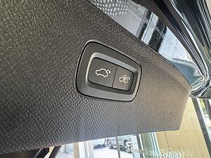 Volvo  XC90 Ultra, T8 AWD Plug-in hybrid, Electric/Petrol, Dark, 7 Seats