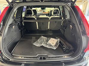Volvo  XC90 Ultra, T8 AWD Plug-in hybrid, Electric/Petrol, Dark, 7 Seats
