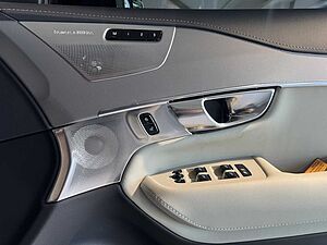 Volvo  XC90 Ultra, T8 AWD Plug-in hybrid, Electric/Petrol, Dark, 7 Seats