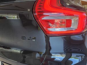 Volvo  XC40 Black Edition Ultra, B4 AWD Mild hybrid, Petrol