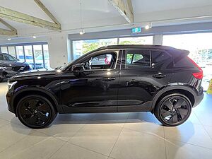 Volvo  XC40 Black Edition Ultra, B4 AWD Mild hybrid, Petrol