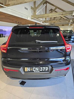 Volvo  XC40 Black Edition Ultra, B4 AWD Mild hybrid, Petrol