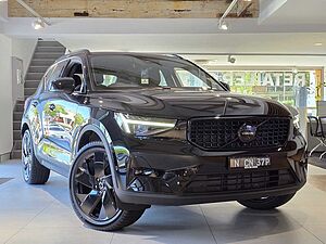 Volvo  XC40 Black Edition Ultra, B4 AWD Mild hybrid, Petrol