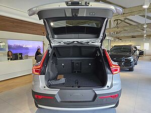 Volvo  XC40 Ultra, B4 AWD Mild hybrid, Petrol, Bright
