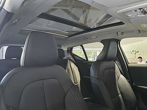 Volvo  XC40 Ultra, B4 AWD Mild hybrid, Petrol, Bright