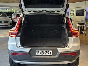 Volvo  XC40 Inscription, T4 Petrol AWD (140 kW)