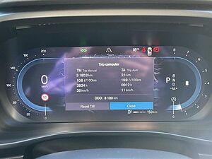 Volvo  XC40 Plus, B4 Mild hybrid, Petrol