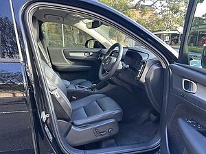 Volvo  XC40 Plus, B4 Mild hybrid, Petrol
