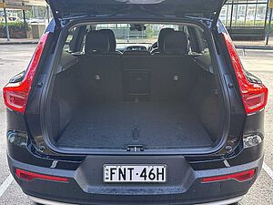 Volvo  XC40 Plus, B4 Mild hybrid, Petrol