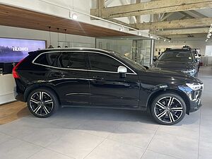 Volvo  UZ MY19 T8 R-Design