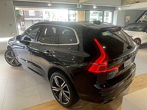 Volvo  UZ MY19 T8 R-Design