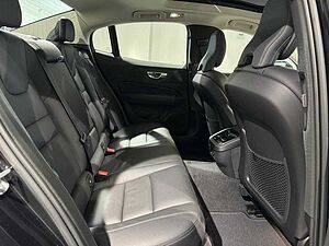 Volvo  Z Series MY25 Ultra B5 Geartronic AWD Bright