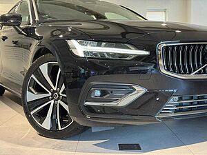 Volvo  Z Series MY25 Ultra B5 Geartronic AWD Bright