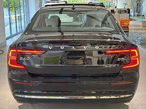 Volvo  Z Series MY25 Ultra B5 Geartronic AWD Bright