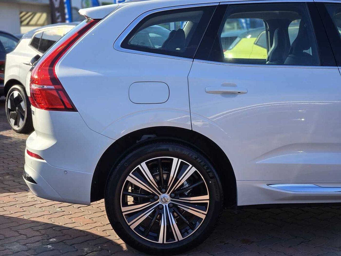 Volvo  XC60 Ultimate, B5 Mild Hybrid, Petrol, Bright