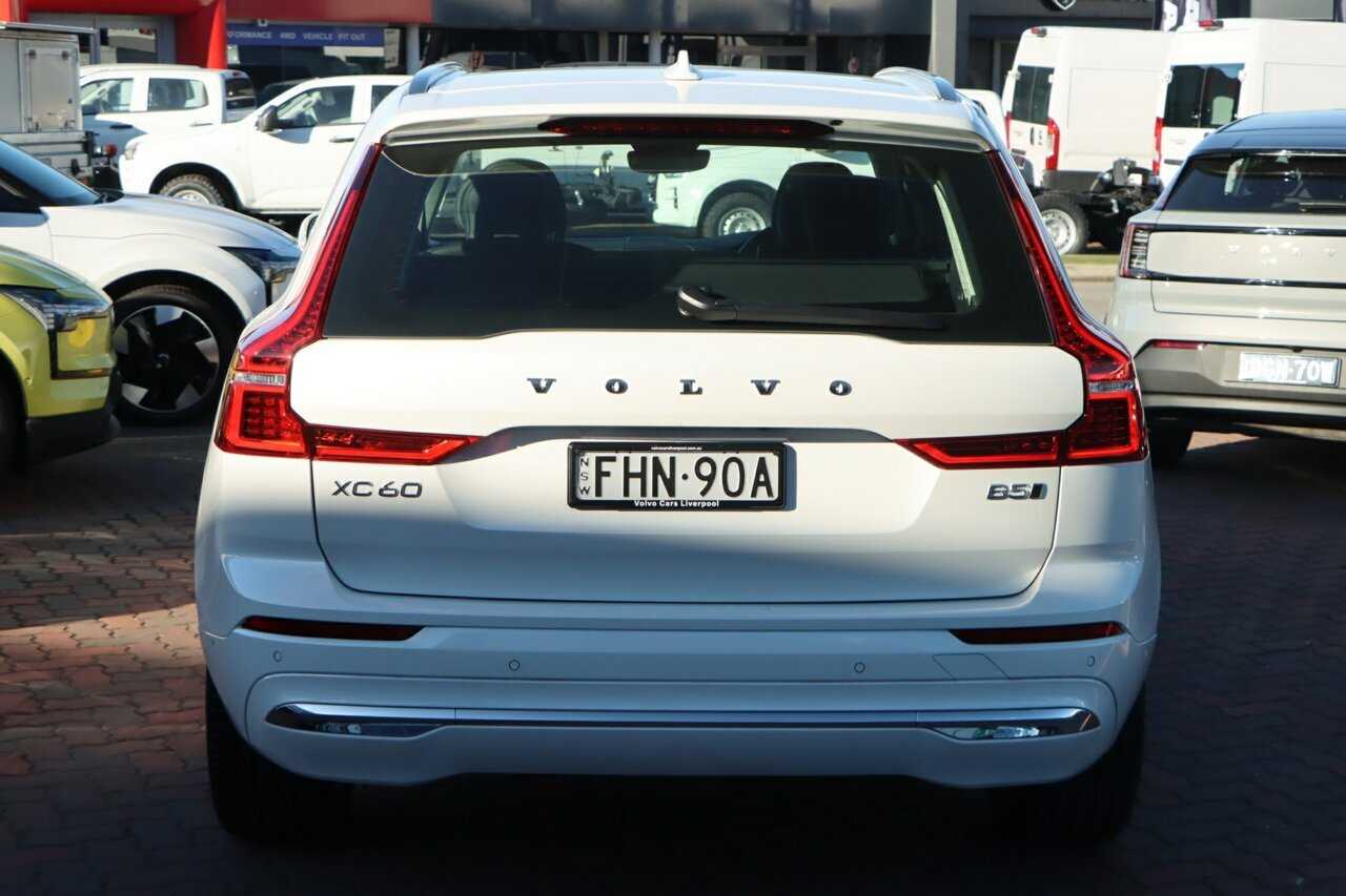 Volvo  XC60 Ultimate, B5 Mild Hybrid, Petrol, Bright