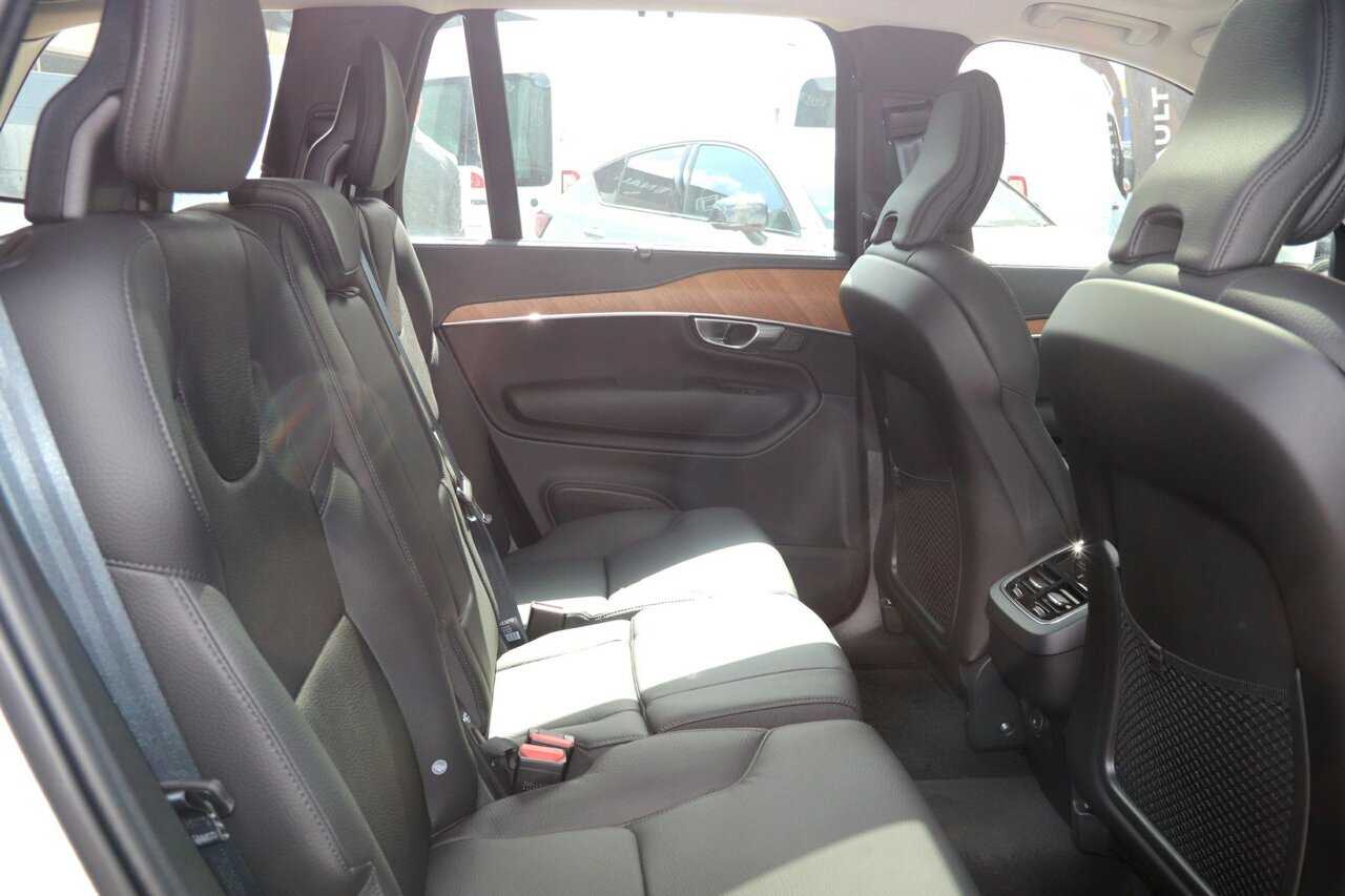 Volvo  XC90 Ultimate, B6 Mild Hybrid, Petrol, Bright, 7 Seats