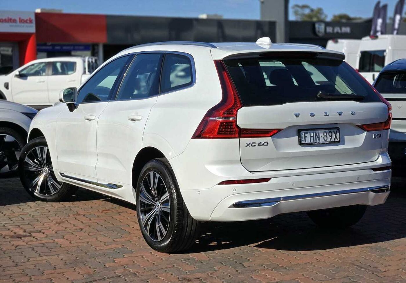 Volvo  XC60 Ultimate, B5 Mild Hybrid, Petrol, Bright