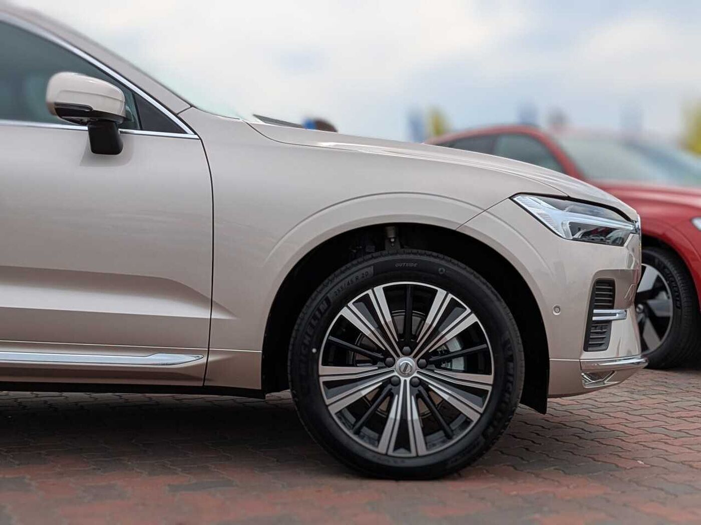 Volvo  XC60 Ultimate, B5 Mild Hybrid, Petrol, Bright