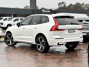 Volvo  XC60 Ultimate, B6 Mild Hybrid, Petrol, Dark