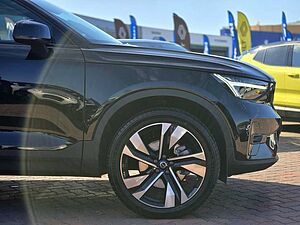 Volvo  XC40 Ultimate, B5 Mild Hybrid, Petrol, Dark