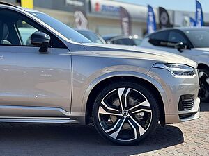 Volvo  XC90 Recharge Ultimate, T8 AWD Plug-in hybrid, Electric/Petrol, Dark, 7 Seats