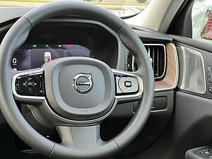 Volvo  XC60 Ultimate, B5 Mild Hybrid, Petrol, Bright