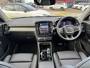 Volvo  XC40 Ultimate, B4 Mild Hybrid, Petrol, Bright