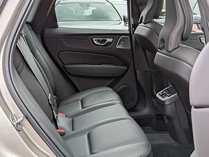 Volvo  XC60 Ultimate, B5 Mild Hybrid, Petrol, Bright