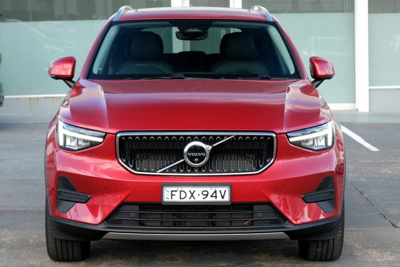 Volvo  XC40 Plus, B4 Mild Hybrid, Petrol