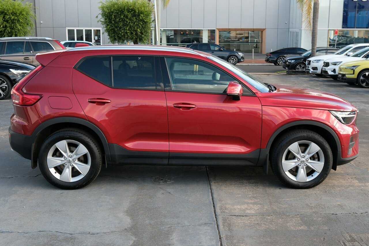 Volvo  XC40 Plus, B4 Mild Hybrid, Petrol