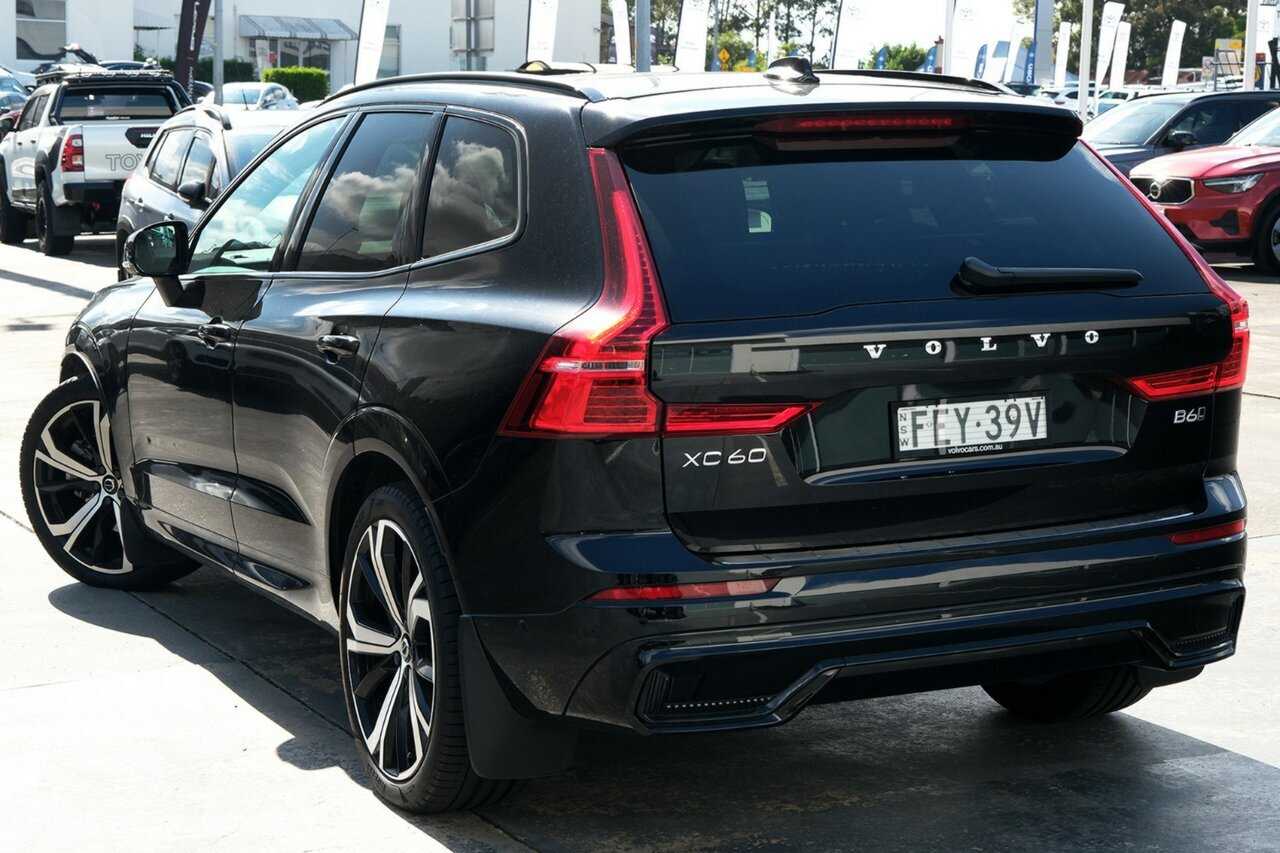 Volvo  UZ Ultimate B6 Dark Mhev