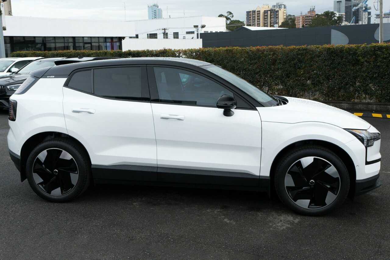 Volvo  (No Series) Single Motor Extended Range Ultra