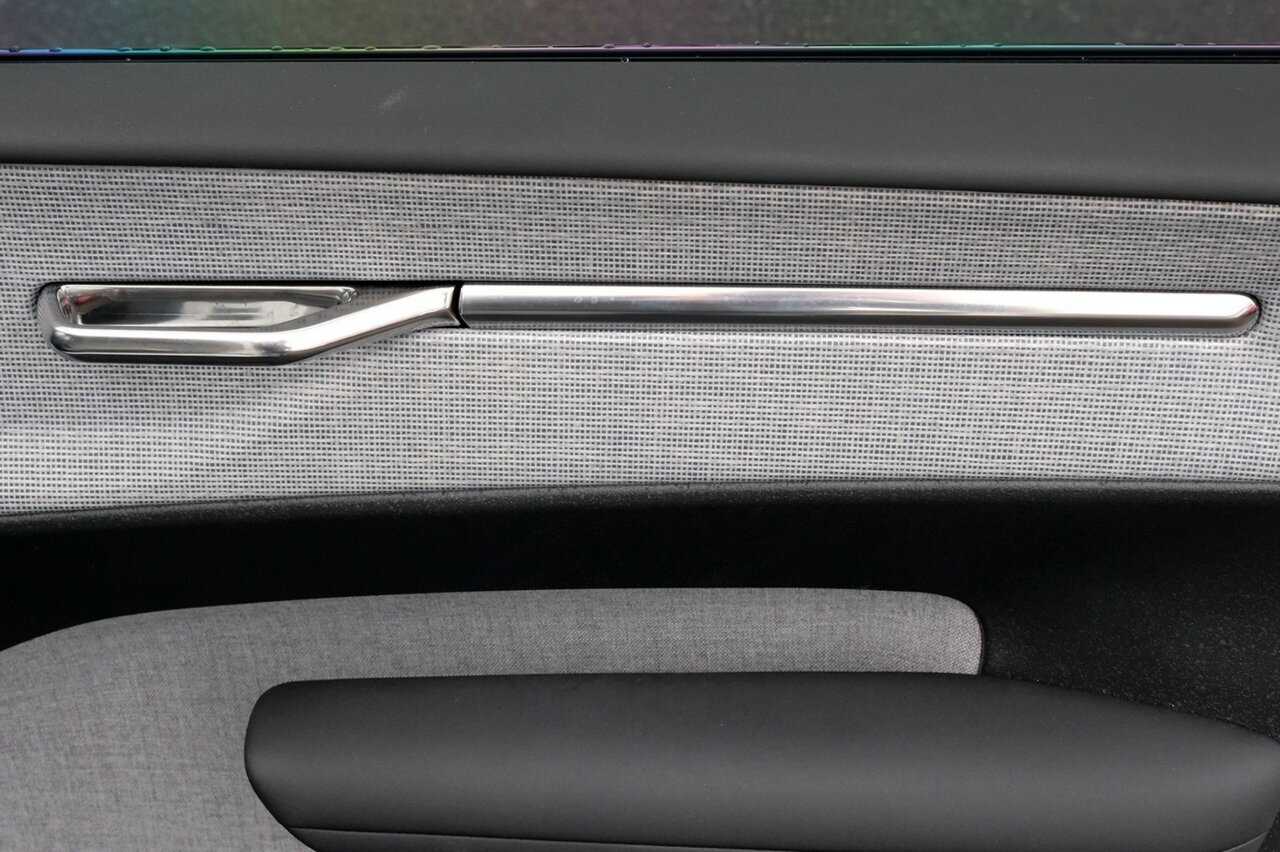 Volvo  (No Series) Single Motor Extended Range Ultra
