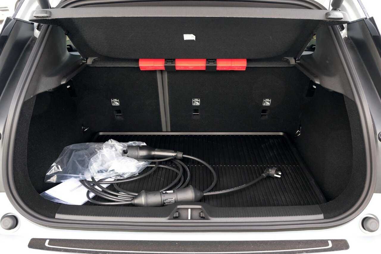 Volvo  (No Series) Twin Motor Performance Ultra