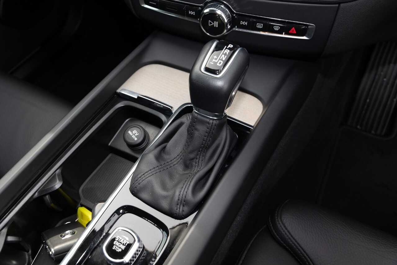 Volvo  UZ D4