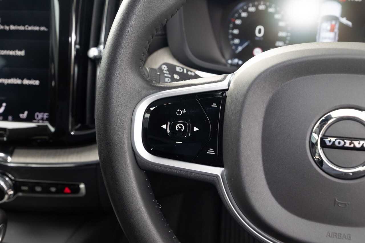 Volvo  UZ D4