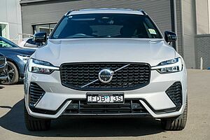 Volvo  UZ Recharge Ultimate T8 AWD Plug-In Hybrid