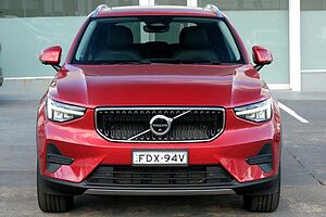 Volvo  XC40 Plus, B4 Mild Hybrid, Petrol