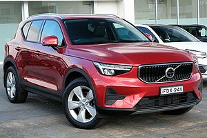 Volvo  XC40 Plus, B4 Mild Hybrid, Petrol