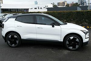 Volvo  (No Series) Single Motor Extended Range Ultra