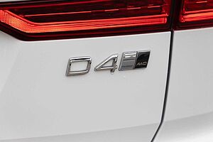 Volvo  UZ D4