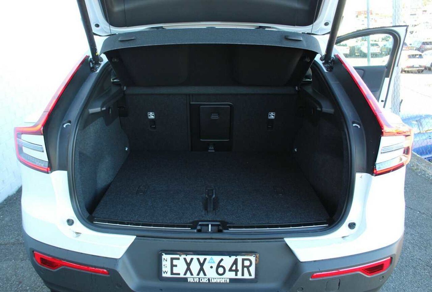 Volvo  XK Recharge Pure Electric