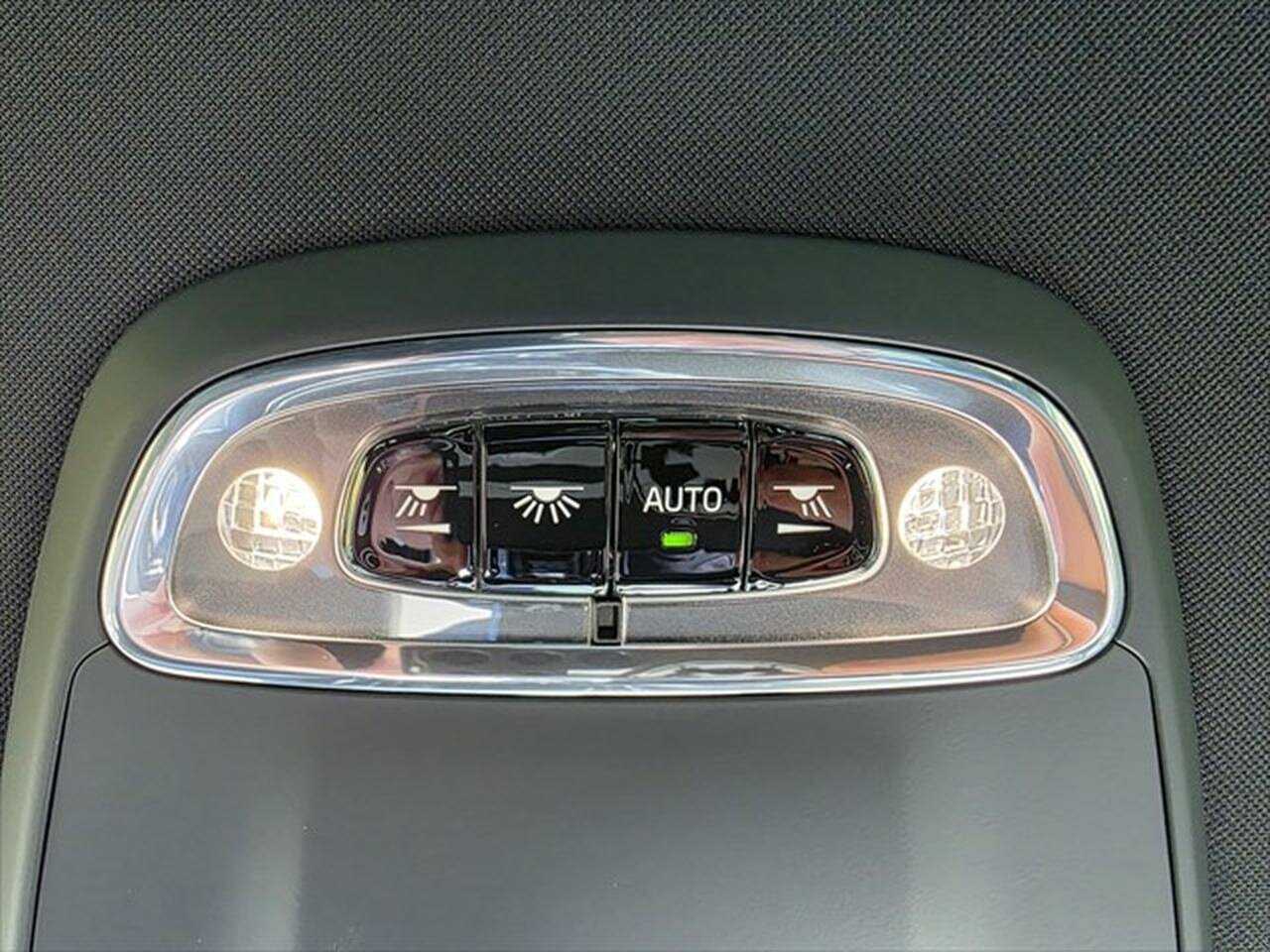 Volvo  XC60 T6 R-Design
