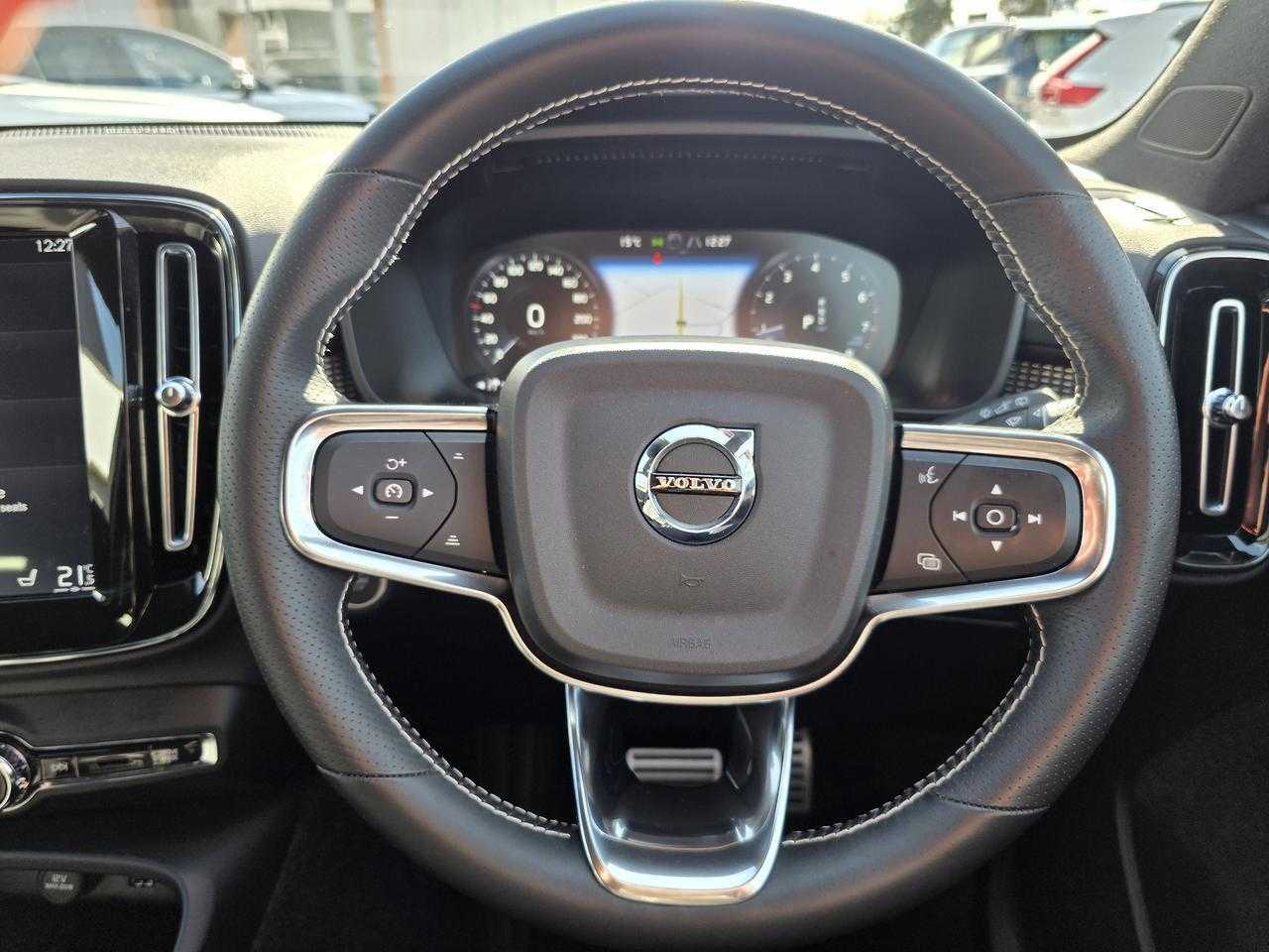 Volvo  XC40 R-Design, T5 Petrol AWD (185 kW)