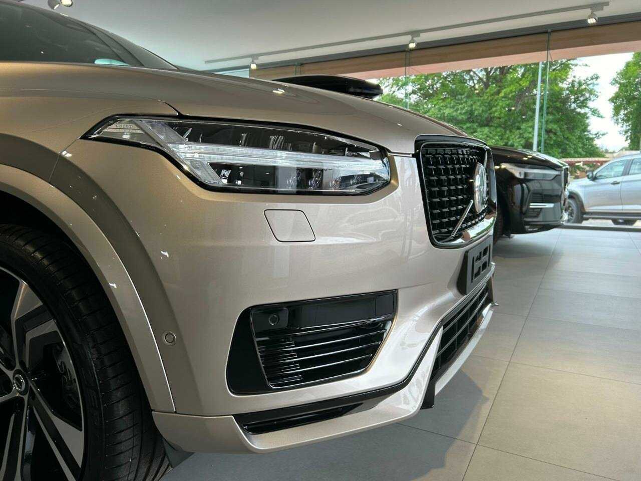 Volvo  XC90 Recharge Ultimate, T8 Plug-In Hybrid, Electric/Petrol, Dark, 7 Seats